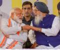 Amid farmers' stir, PM dials Parkash Badal to wish him on birthday