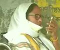 Mamata dials guv, alleges people not being allowed to vote