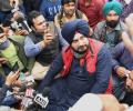 Sidhu joins guest teachers' protest outside Kejriwal's house