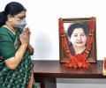 Sasikala reaches Chennai after 23-hr road trip