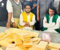 Tej Pratap bombards Prez with postcards seeking Lalu's release