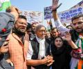 Cong holds nationwide protests over rising fuel prices