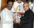 Should Vairamuthu have been given ONV Kurup award?