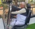 Watch: Lalu flaunts his jeep-driving skills in Patna