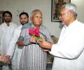 Nitish's Red Roses For Lalu