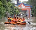 Delhi roads turn into rivers, throw traffic out of gear