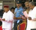 Siddaramaiah sworn in as K'taka CM, Shivakumar his deputy