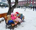 Heavy snowfall in Kashmir, flights, rail services suspended