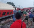 2 killed, 20 injured as 18 coaches of Howrah-Mumbai train derail in Jharkhand