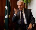 Pak threatens 'open war' with Afghanistan amid truce talks