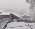 Fresh snowfall in Kashmir; Srinagar highway closed, flights hit