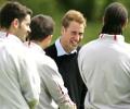 England players make royal pledge