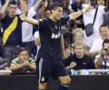 Ronaldo secures Real win, Ibra inspires Barca