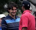 Federer lends support to Tiger Woods