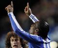 Champions League: Drogba leads Chelsea into knockout phase