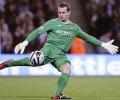 Villa sign Man City goalkeeper Given