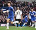 Chelsea sink City to keep title hopes alive