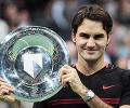 Federer outclasses Del Potro to claim Rotterdam title