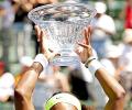 Serena beats Vandeweghe, jet lag to defend Stanford title
