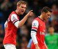 Ozil not 'good enough' to lead Arsenal to title