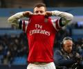 Wilshere accepts FA charge for offensive hand gesture