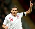 England coach Hodgson warns Lampard against US move