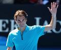 Aus Open: Serena, Federer lead top seeds into Round 2