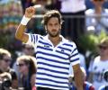 King of Queen's Murray falls in first round as top three seeds exit