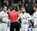 Bale says sorry after red card dents Real Madrid's title bid