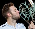 Sock snatches last ATP Tour finals spot with Paris title
