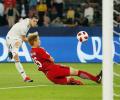 Club World Cup: Bale hat-trick leads Real Madrid into final