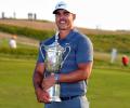 Koepka fends off Fleetwood charge to win US Open