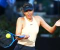 Sharapova will be fearless at French Open: Evert