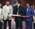 Hockey Team set KBC hot seat on fire with Sr Bachchan