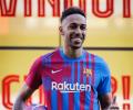 Transfers: Chelsea agree deal with Barca to sign Aubameyang