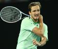 Medvedev to have hernia surgery, doubtful for clay swing