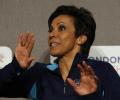 British Olympic champ Kelly Holmes reveals she is gay