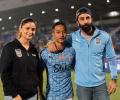 Ranbir, Alia Cheer Mumbai City FC