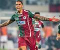 Mohun Bagan rally to beat Kerala; stay top of ISL