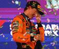F1 PIX: Piastri wins in Jeddah to take lead