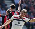Hojlund's stoppage-time stunner spares United's blushes