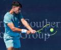Alcaraz fights back, Zverev rolls along at Cincinnati