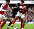 EPL: West Ham shock Arsenal! Title hopes fade?