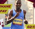 Tesfay, Chepkemoi crowned Mumbai Marathon champs