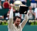 Bublik produces masterclass to beat Medvedev in Halle final