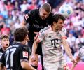 Muller gets hero's send-off in final Bayern home game
