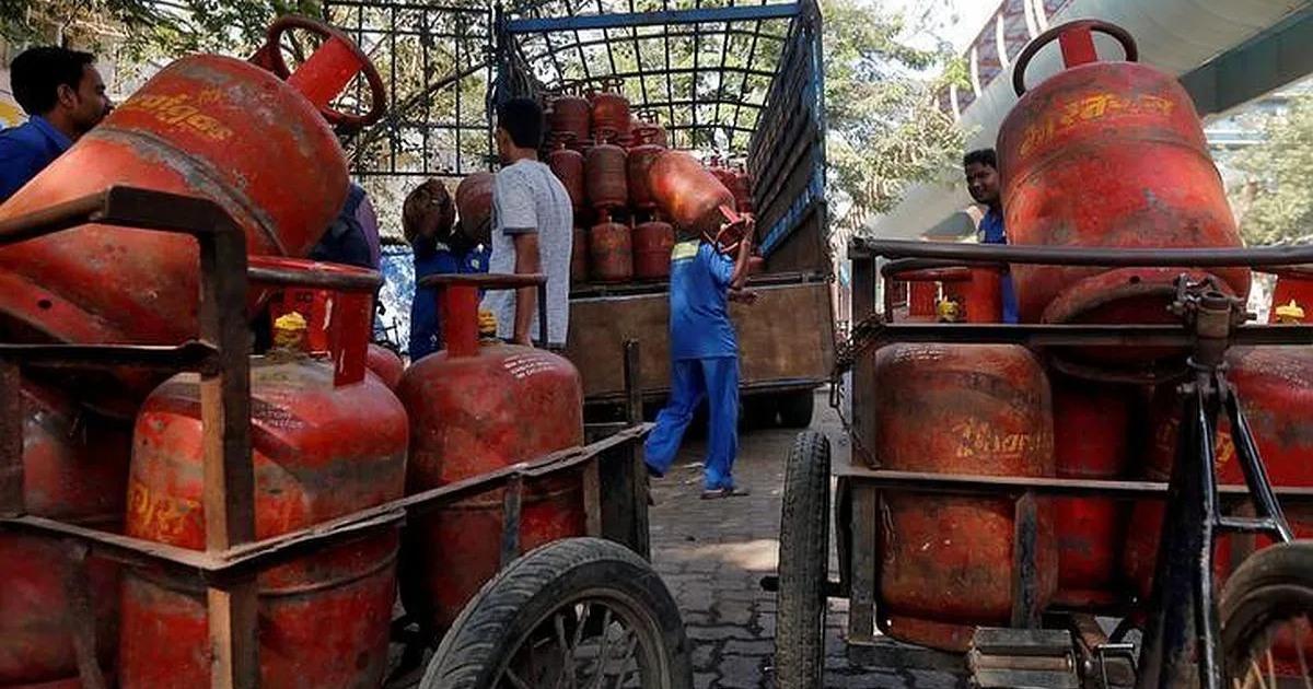 Oil companies breathe easy as Saudi cuts LPG price