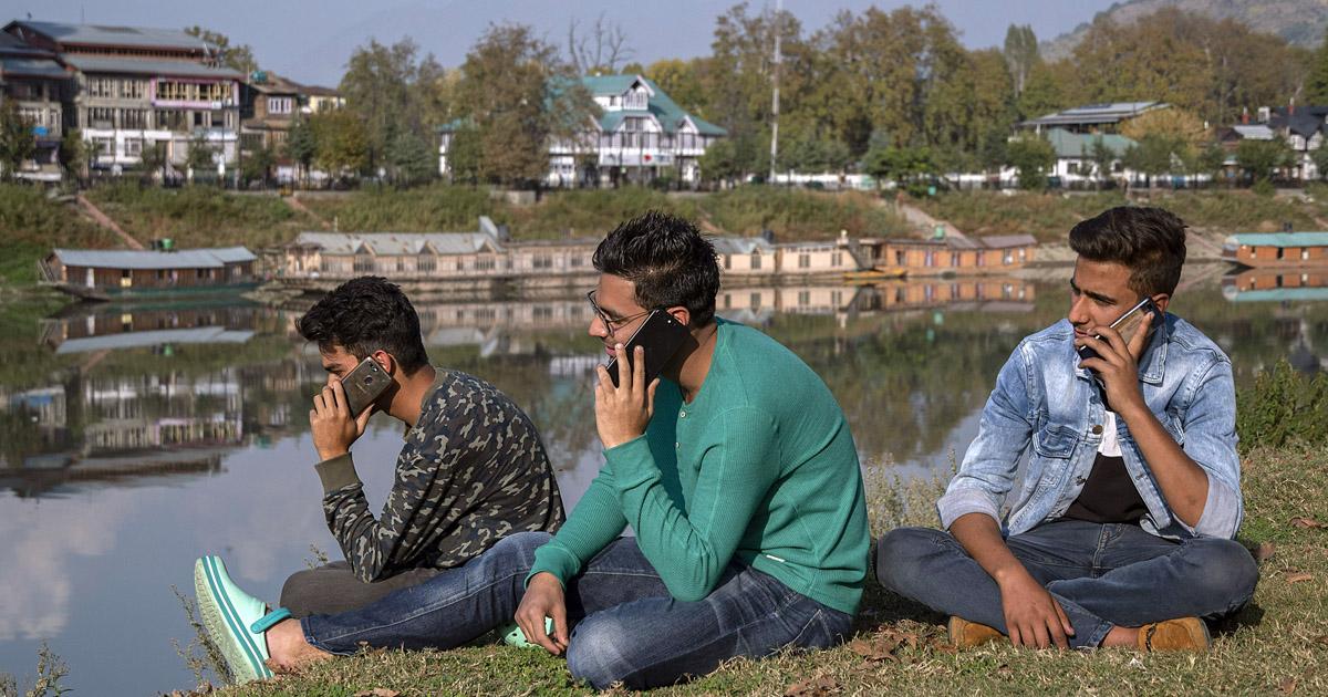 Govt makes Sanchar Saathi app mandatory on all new handsets