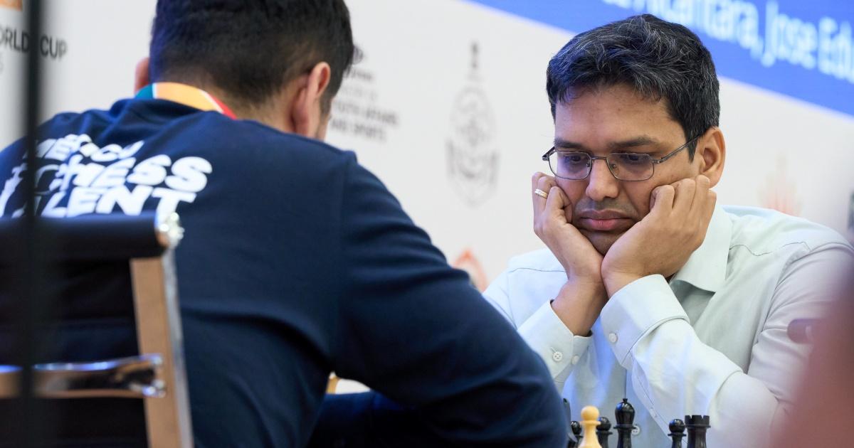 FIDE WC: Arjun lone warrior for India after Harikrishna falls FIDE WC: Arjun lone warrior for India after Harikrishna falls