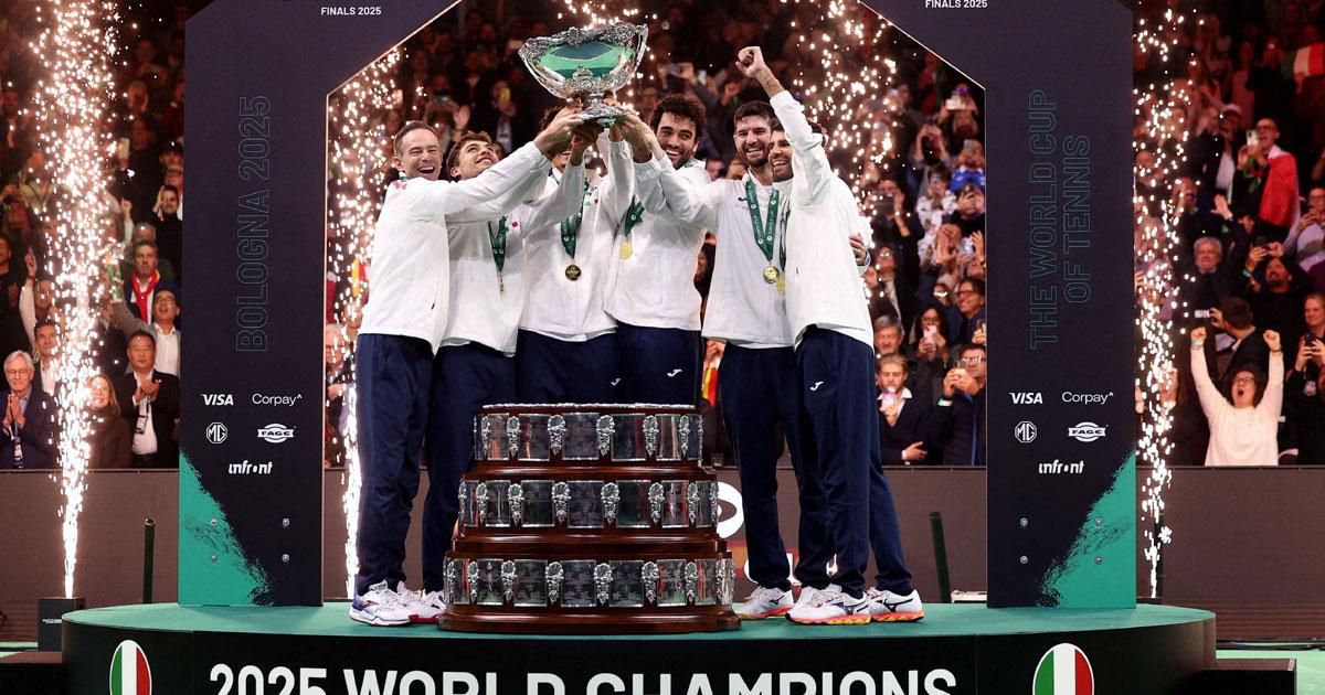 Italy rout Spain to complete historic Davis Cup hat-trick